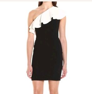 Aiden mattox one sleeve dress 😍